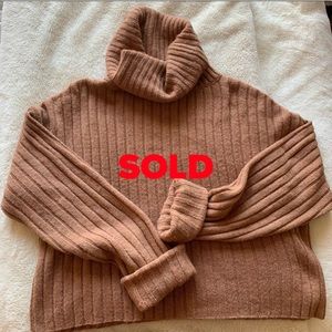 Oversized Chunky Sweater w/ Turtleneck